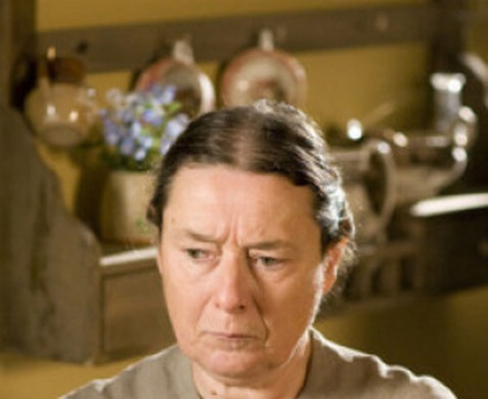 Linda Bassett